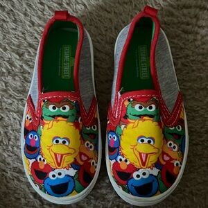 Sesame Street canvas shoes toddler